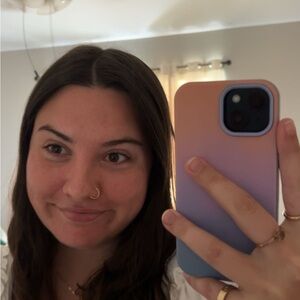 Meet your Posher, Thea